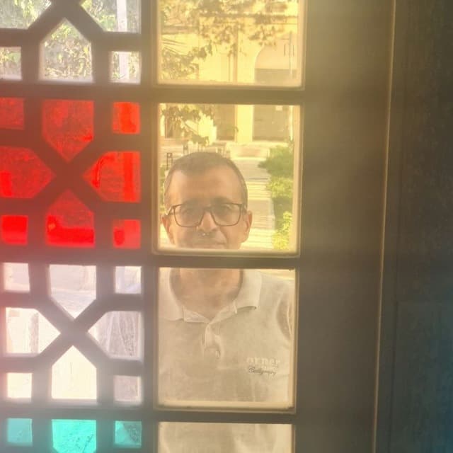 قاسم مؤمنی